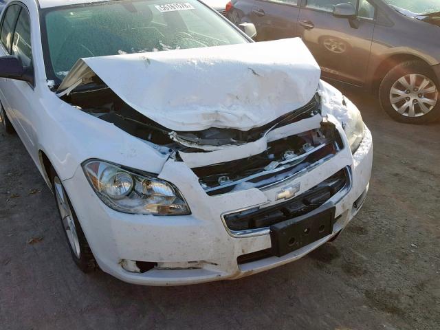 1G1ZB5EB0AF259958 - 2010 CHEVROLET MALIBU LS თეთრი ფოტო 9