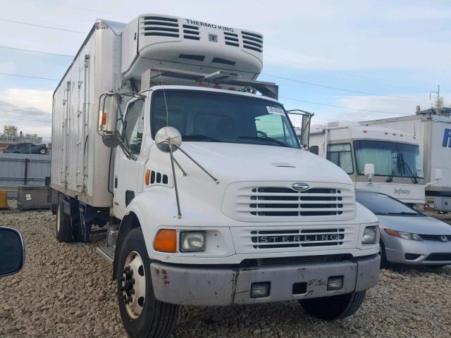 2FZAAKBSX1AH92701 - 2001 STERLING TRUCK M 7500 WHITE photo 1