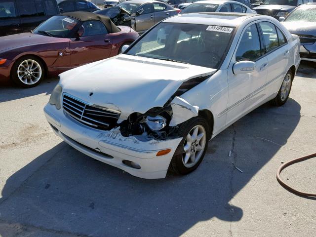 WDBRF61J24E015493 - 2004 MERCEDES-BENZ C 240 WHITE photo 2