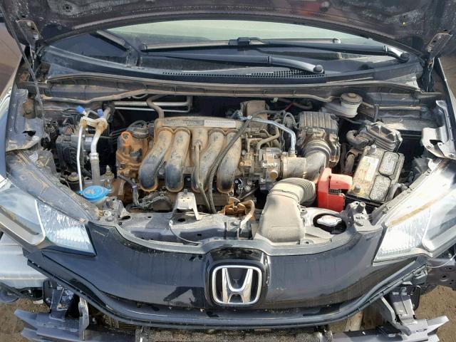 3HGGK5G52HM702922 - 2017 HONDA FIT LX GRAY photo 7