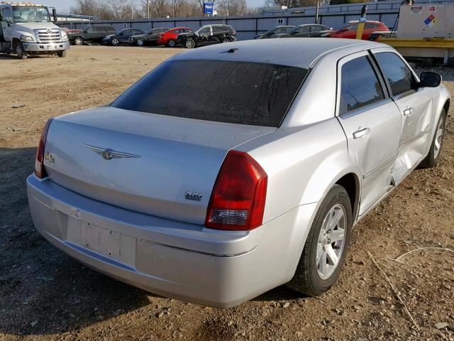 2C3KA53G96H330725 - 2006 CHRYSLER 300 TOURIN SILVER photo 4