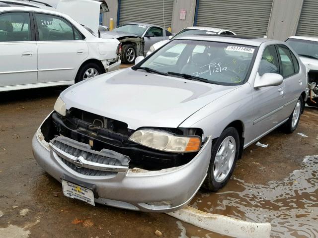 1N4DL01A3YC233130 - 2000 NISSAN ALTIMA XE SILVER photo 2