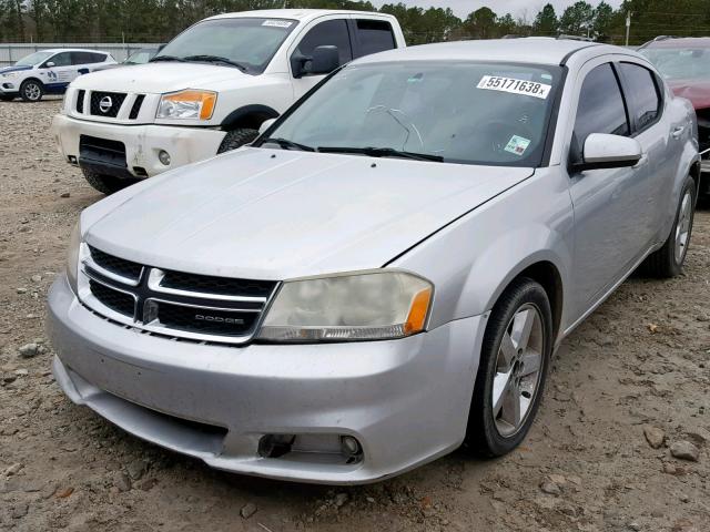 1B3BD2FB8BN534999 - 2011 DODGE AVENGER LU SILVER photo 2