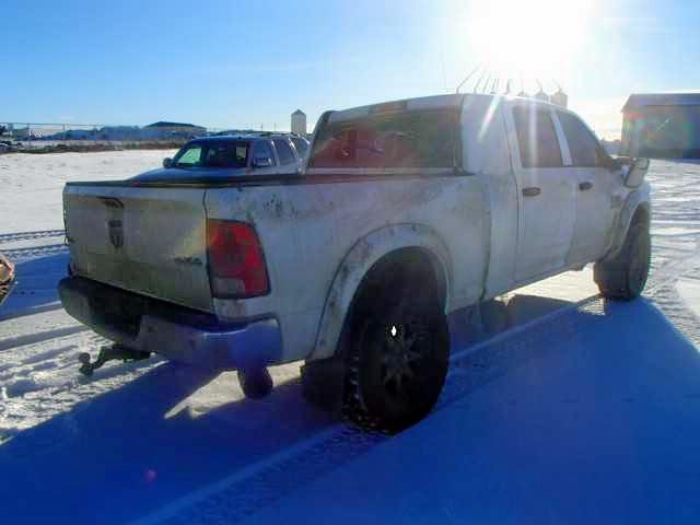 3C63R3LLXEG133403 - 2014 RAM 3500 SLT WHITE photo 4