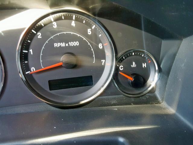 1J8HG58206C122990 - 2006 JEEP COMMANDER SILVER photo 8