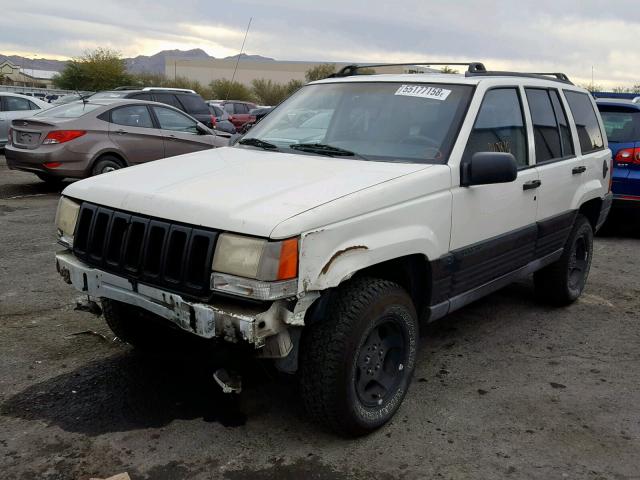 1J4EZ58S6TC141327 - 1996 JEEP GRAND CHER WHITE photo 2