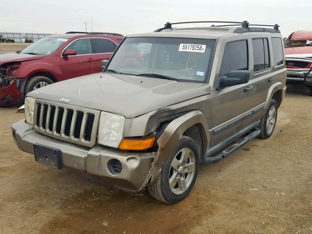 1J8HG48K26C178780 - 2006 JEEP COMMANDER GOLD photo 2