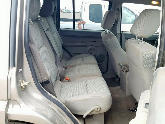 1J8HG48K26C178780 - 2006 JEEP COMMANDER GOLD photo 6