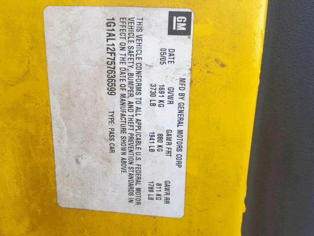 1G1AL12F757636599 - 2005 CHEVROLET COBALT LS YELLOW photo 10