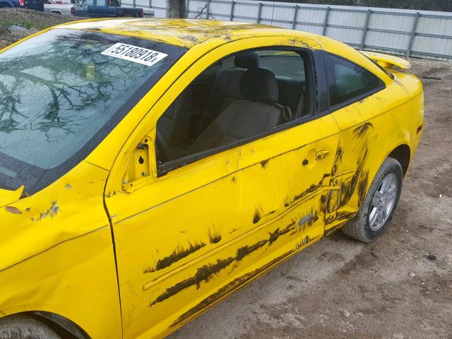 1G1AL12F757636599 - 2005 CHEVROLET COBALT LS YELLOW photo 9