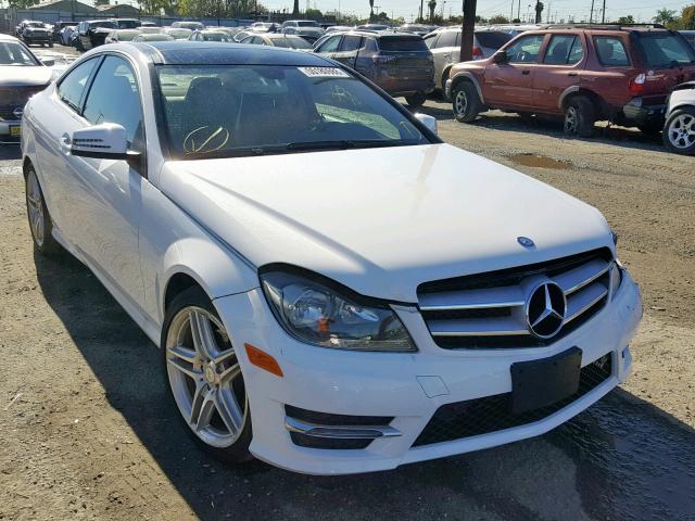 WDDGJ4HB3DG032534 - 2013 MERCEDES-BENZ C 250 WHITE photo 1