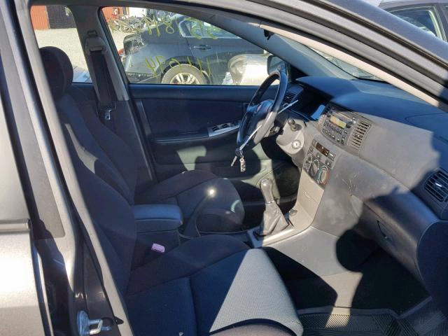 2T1BY30E05C352409 - 2005 TOYOTA COROLLA XR 灰色 照片 5
