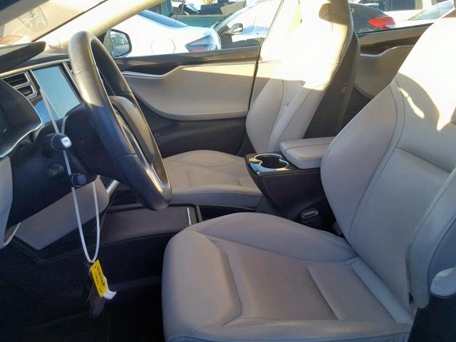 5YJSA1E29GF138136 - 2016 TESLA MODEL S Մոխրագույն լուսանկար 5