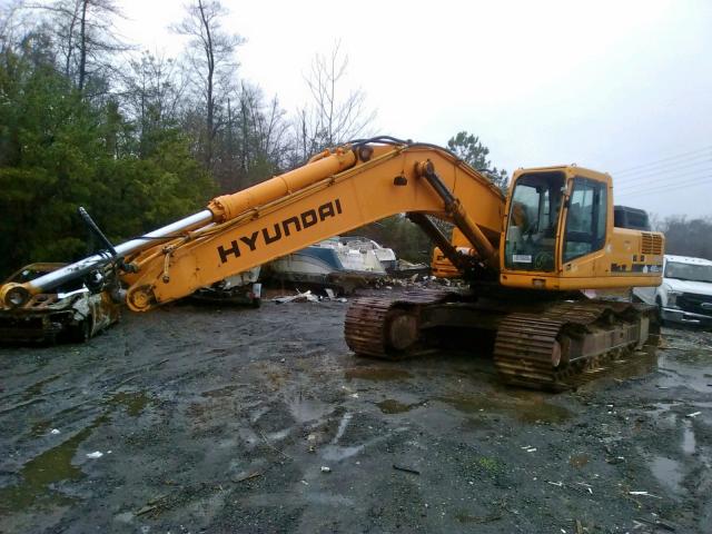 NB0310035 - 2006 HYUNDAI EXCAVATOR YELLOW photo 1