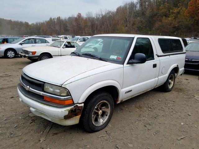 1GCCS1442W8181591 - 1998 CHEVROLET S TRUCK S1 WHITE photo 2