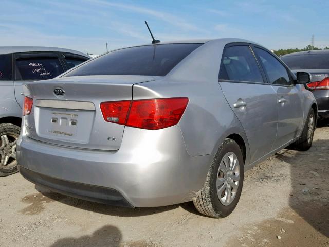 KNAFU4A2XD5730171 - 2013 KIA FORTE EX SILVER photo 3