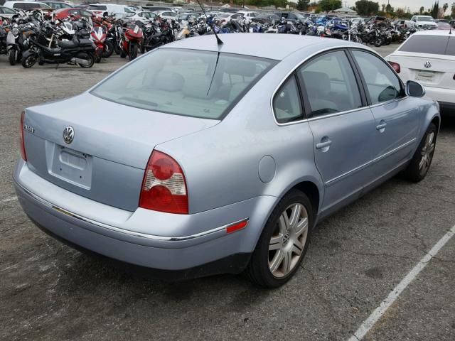 WVWAD63B15P002430 - 2005 VOLKSWAGEN PASSAT GLS BLUE photo 4