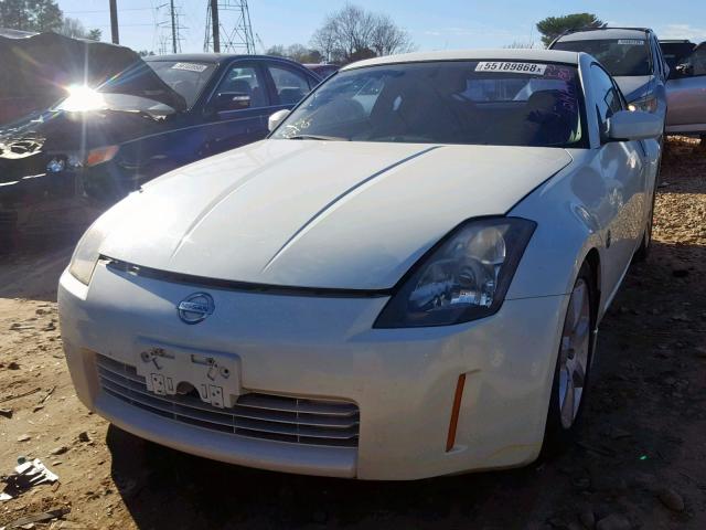 JN1AZ34D63T100974 - 2003 NISSAN 350Z COUPE WHITE photo 2