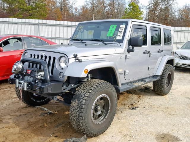 1C4BJWEG1FL732823 - 2015 JEEP WRANGLER U SILVER photo 2