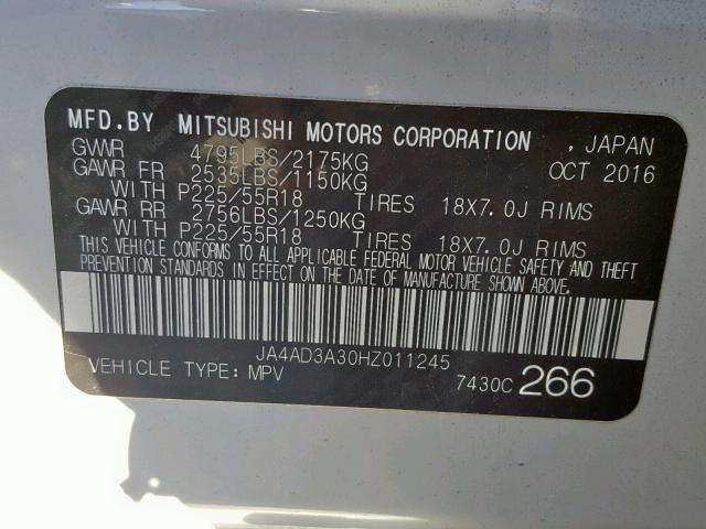 JA4AD3A30HZ011245 - 2017 MITSUBISHI OUTLANDER WHITE photo 10