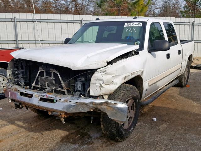 2GCEK13T641388048 - 2004 CHEVROLET SILVERADO WHITE photo 2