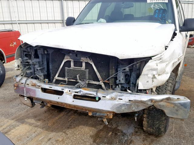 2GCEK13T641388048 - 2004 CHEVROLET SILVERADO WHITE photo 9