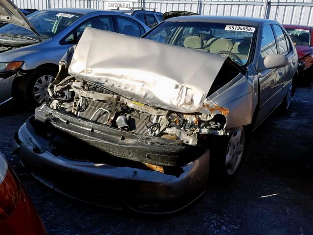 1N4DL01D2YC135605 - 2000 NISSAN ALTIMA XE TAN photo 2