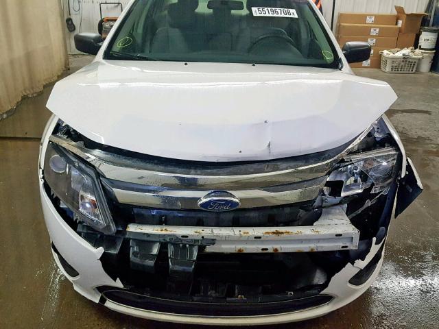 3FAHP0GA4BR287414 - 2011 FORD FUSION S WHITE photo 9