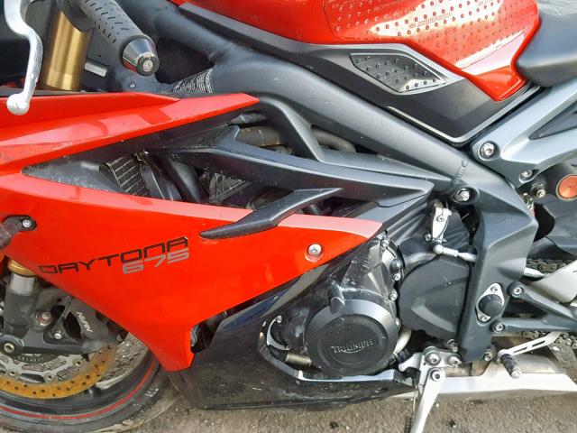 SMTA01YK3FJ702768 - 2015 TRIUMPH MOTORCYCLE DAYTONA 67 RED photo 7