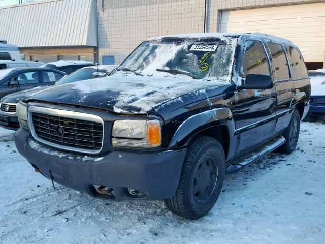 1GKEK13R2XR901963 - 1999 GMC DENALI BLACK photo 2