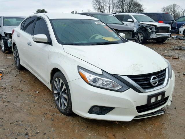 1N4AL3AP1HC271464 - 2017 NISSAN ALTIMA 2.5 WHITE photo 1