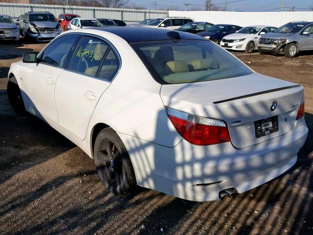 WBANF33546CS34398 - 2006 BMW 525 XI WHITE photo 3