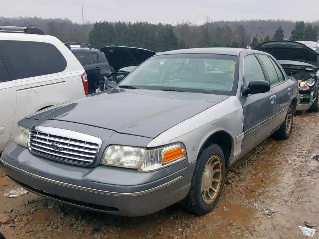 2FAFP74W7XX210139 - 1999 FORD CROWN VICT GRAY photo 2