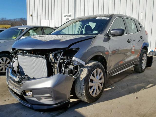 5N1AT2MV5JC752852 - 2018 NISSAN ROGUE SV GRAY photo 2