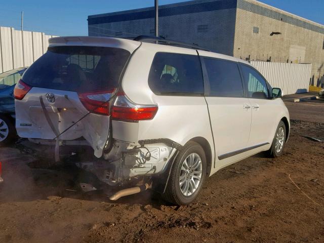 5TDYK3DC8GS732385 - 2016 TOYOTA SIENNA XLE GRAY photo 4