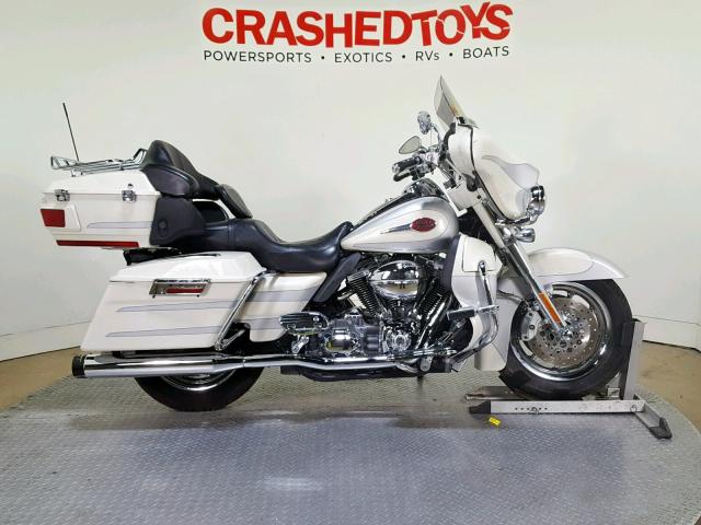 1HD1PR8198Y951536 - 2008 HARLEY-DAVIDSON FLHTCUSE3 CREAM photo 1