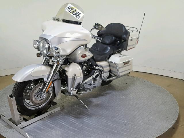 1HD1PR8198Y951536 - 2008 HARLEY-DAVIDSON FLHTCUSE3 CREAM photo 4