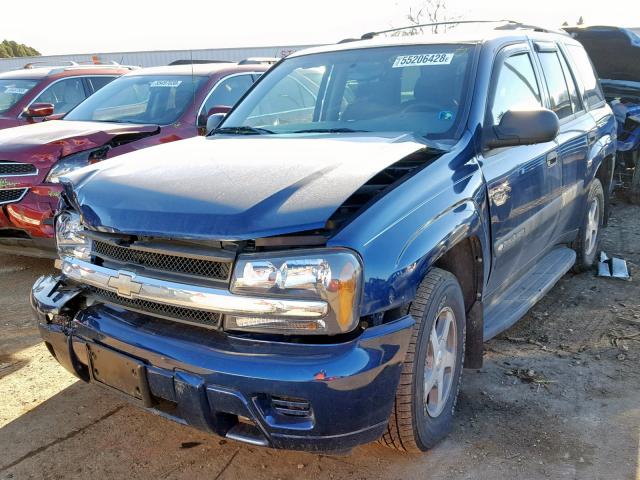 1GNDT13SX42442037 - 2004 CHEVROLET TRAILBLAZE BLUE photo 2