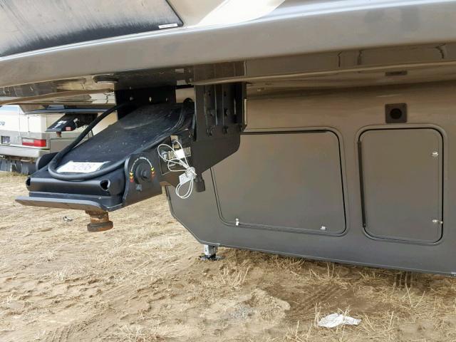 4YDF39321J4702435 - 2018 KEYSTONE MONTANA TWO TONE photo 7