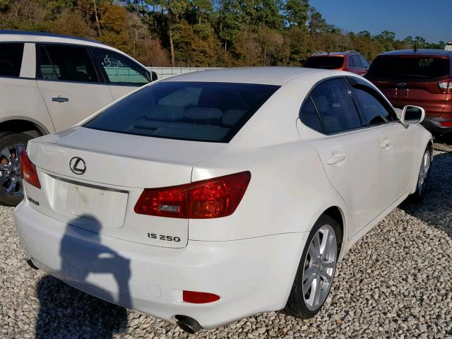 JTHBK262X65009757 - 2006 LEXUS IS 250 WHITE photo 4