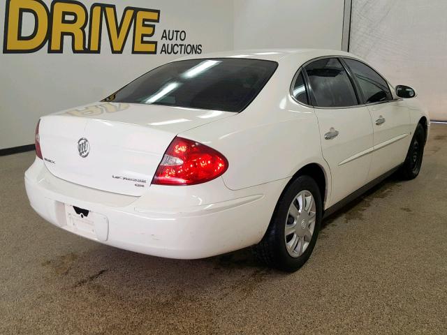 2G4WC552271117355 - 2007 BUICK LACROSSE C WHITE photo 4