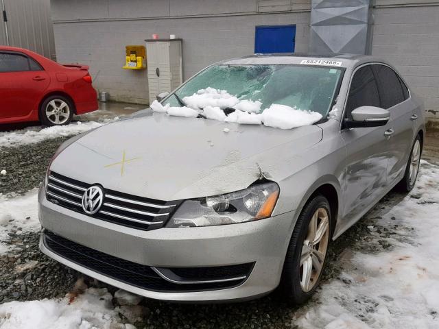 1VWBT7A31EC095589 - 2014 VOLKSWAGEN PASSAT SE GRAY photo 2