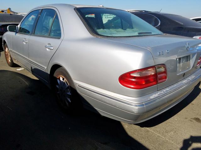 WDBJF65J41B219278 - 2001 MERCEDES-BENZ E 320 SILVER photo 3