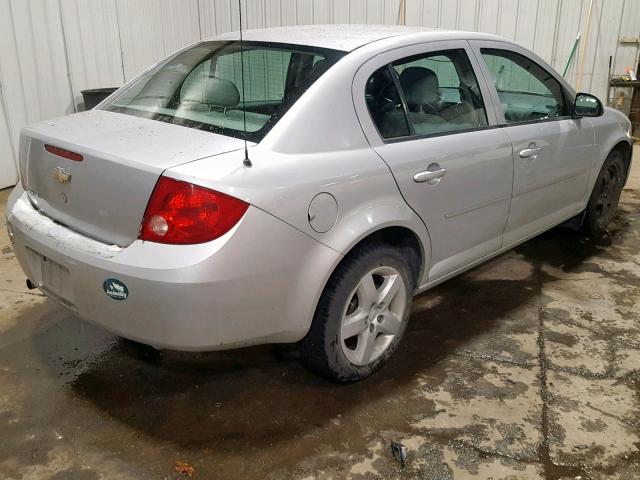 1G1AL58F287264253 - 2008 CHEVROLET COBALT LT SILVER photo 4