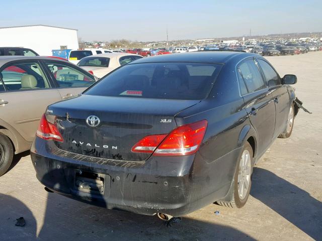 4T1BK36B77U178242 - 2007 TOYOTA AVALON XL BLACK photo 4