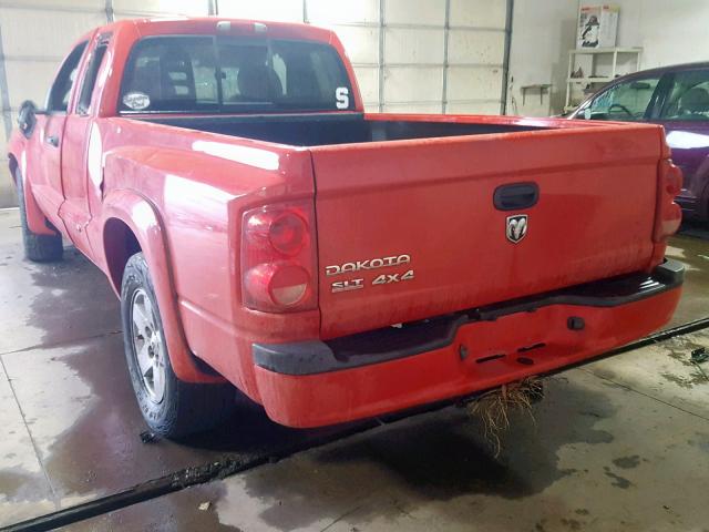 1D7HW42N75S155308 - 2005 DODGE DAKOTA SLT RED photo 3