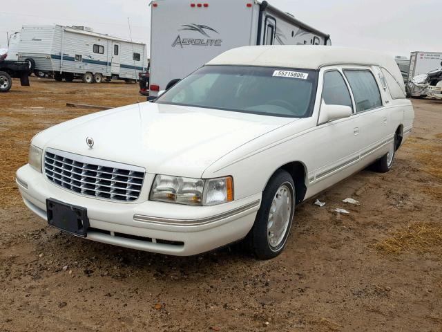 1GEEH90Y3XU500737 - 1999 CADILLAC COMMERCIAL WHITE photo 2