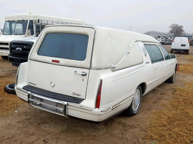 1GEEH90Y3XU500737 - 1999 CADILLAC COMMERCIAL WHITE photo 4