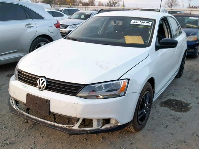 3VW1K7AJ0EM326574 - 2014 VOLKSWAGEN JETTA BASE WHITE photo 2