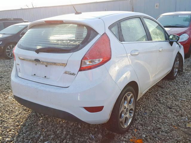 3FADP4FJ4BM175510 - 2011 FORD FIESTA SES WHITE photo 4